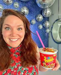 Meet Ran Nussbacher & Dennis Friedman, co-founders of @shoukfood, #26 of  Yelp's Top 50 Places to Eat in DC in 2023! ⁠ 🥙 ⁠ Shouk is reimagining  fast, delicious eats. They're all