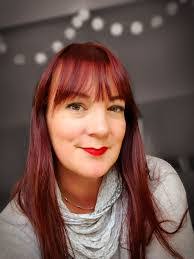 Pam Staples's Instagram, Twitter & Facebook