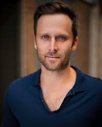 Waiting for God (Short 2017)