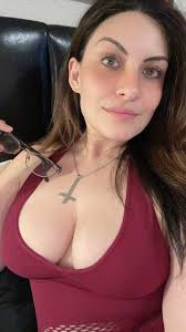 TW Pornstars - Den Yanine 𐕣🍉. Twitter. Martes de Vitamina T 🥵. 6:17 PM -  7 Feb 2023