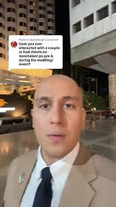 Nonchalant couples or crowds