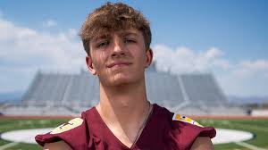 Windsor's Matyas Velgersdyk was voted Blue FCU's Football Player of the  Week after a game-changing play that helped the Wizards finish a 10-0  season. See link below ⬇️ bit.ly/3JZs2M6