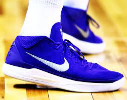 #tb to celebration photos #feneryear 19/07 #1907 . Kicks In Toronto On Twitter Bogdan Bogdanovic Of The Sacramento Kings Wears Nike Kobe Ad Shoes On 17 12 17 Versus The Toronto Raptors Sacramentokings Nike Nba Kicks Nicekicks Kicksoncourt Kicksoftheday Kicksonfire Nbakicks Sneakerhead