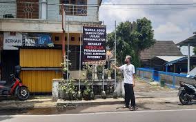 Dijaman melek teknologi ini bisa dibilang internet mulai menjadi kebutuhan primer. Gencarnya Pemasangan Tiang Jaringan Internet Mulai Picu Konflik Di Sleman Harianjogja Com