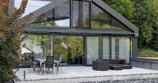 Ref Vr90 Triangel 01 Jpg Fassade Haus Baukonstruktionen Individuelle Fensterbehange