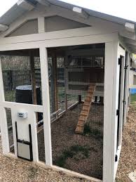 We will also give you some general guidelines about coops to help smooth the path for you. American Coop Chicken Coops Landhausstil Hauser Sonstige Von Carolina Coops Houzz