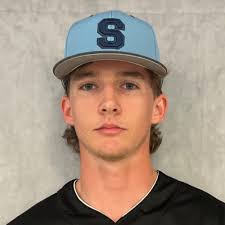 Gavin Davidson's Instagram, Twitter & Facebook