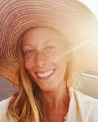 Hillary Thacker's Instagram, Twitter & Facebook