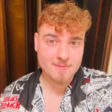 guys is slenderman supposed to be in phas? lol