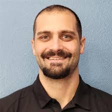 Alex Kellogg's Instagram, Twitter & Facebook