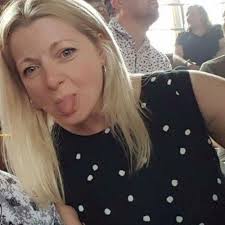 Sharon Harriman's Instagram, Twitter & Facebook