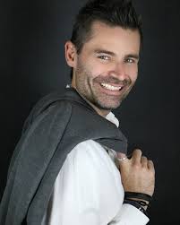 Hazlo! Y si te da miedo hazlo con miedo. No sabes que puede pasar.  #reflexion #instapic #picoftheday #instalike #actor #consejos 📸  @ponchotemartinez 🙋🏼‍♂️🤩🦅💥