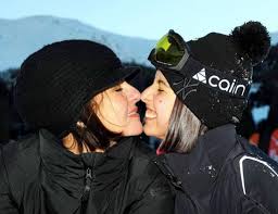 Jun 24, 2021 · ambra angiolini e massimiliano allegri sono tornati a farsi vedere insieme. Ambra Angiolini E Il Post Instagram Alla Figlia Jolanda