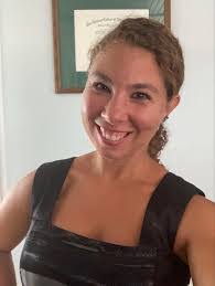 Serena Goldstein's Instagram, Twitter & Facebook