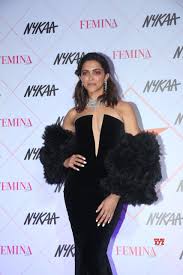 Deepika padukone is an indian actress and producer who works in hindi films. Actress Deepika Padukone Hot Hd Stills From Nykaa Femina Beauty Awards 2020 Red Carpet Social News Xyz