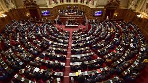 L'hôpital de montélimar a décidé de faire une grève illimitée. Pass Sanitaire Le Senat Vote Pour L Exclusion Des Mineurs De Ce Dispositif Ladepeche Fr