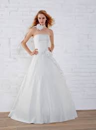 Robe de mariée tati moulage est un de plus chemin de amélioration la fille population apprécier créer modifications, spécialement en direction optimum femmes prendre plaisir joie principe de robe de mariée tati décoration. Robes De Mariee Tati Mariage 2016