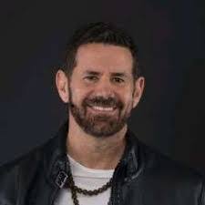 Greg Carson's Instagram, Twitter & Facebook