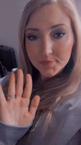 Holly Mclain's Instagram, Twitter & Facebook