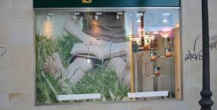 Durante la última semana de noviembre te puedes llevar descuentos especiales y ahorrar hasta el 70% en tus compras. La Casa Del Libro Fuencarral Official Tourism Website