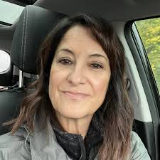 Suspicious behavior at Snap Fitness, 10:10 am