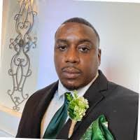 Lonnie Easter's Instagram, Twitter & Facebook