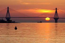 Check spelling or type a new query. H Gefyra Me Fonto To Saghneytiko Hliobasilema