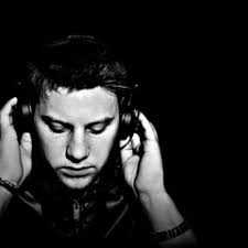 Stream Rose Archer music