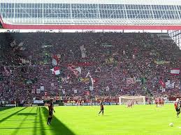 It is currently used for football and american football matches and is the home stadium of eintracht braunschweig and the new yorker lions. Fritz Walter Stadion Stadion In Kaiserslautern