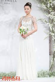 However, in february 2019, he decided to quit his job to return to korea to support his family's business. Photos Jun Ji Hyun S Wedding Hancinema
