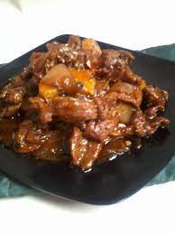 Ada Daging Sapi Di Kulkas Pengen Masakin Anak Anak Yang Istimewa Sore Ini Sudah Lama Gak Buatkan Mereka S Resep Daging Babi Makanan Pedas Makanan Dan Minuman