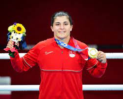 Jun 07, 2021 · 2020 tokyo olimpiyat oyunları avrupa kota müsabakaları'nın yarı finalinde rakiplerini yenen milli boksörler buse naz çakıroğlu ile busenaz sürmeneli, finale çıktı. Rfqpde2trcrlqm