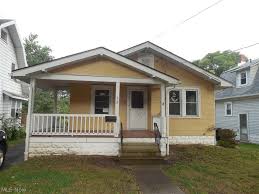 628 Garry Rd, Akron, OH 44305