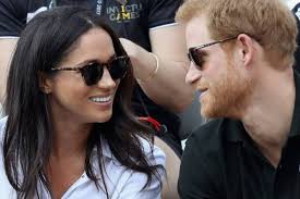 Meghan Markle et le prince Harry : main dans la main, ils se montrent enfin  officiellement ensemble