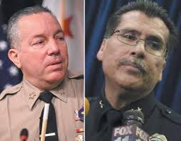 Recall proponents turn in 4,500 signatures