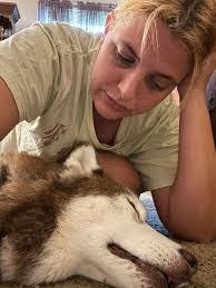 Dina Christopher's Instagram, Twitter & Facebook