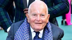 Sir Ian Holm: Lord of the Rings and Alien star dies aged 88