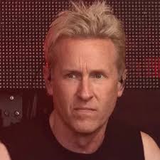 Deep Divers: Internet's Weirdest Stories