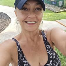 Are there areas for rock hunting near Valentine, NE?