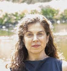 Elaine Labarge's Instagram, Twitter & Facebook