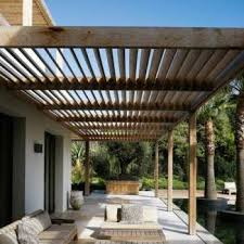 Terrasse Balkon Moderne Balkonmobel Terrassendeko Und Balkonpflanzen Pergola Design Hintergarten Diy Pergola