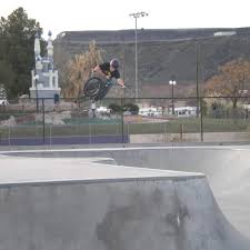 Calling all bike riders, Damon and I will be riding St George skatepark  about 10 tomorrow! Come out and ride let's get the bike scene back up!  @fitbikeco @sandmbicycles