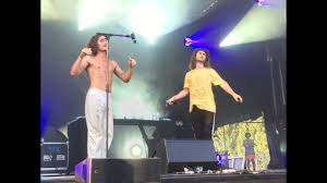 After 4 lp self produced, they deployed their thoughts through the new social. Festival Yzeures N Rock Groupe Salut C Est Cool Youtube
