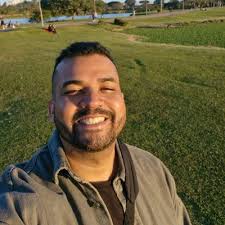 Olá pessoal, Estamos contratando no Von Braun Labs para o time do  ChipInventor. O ChipInventor permite projetar chips em nuvem, a partir do  seu navegador web. É possível projetar tanto chips… |