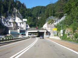 Achetez votre vignette pour l'autriche en ligne et voyagez confortablement tout au long de. Albanien Motorradtour Geniale Reiseroute 2 Wochen Inkl Karte