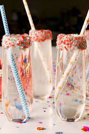 Christmas decor locations & hours near champaign. 17 Best Champagne Cocktail Recipes Easy Drink Ideas With Champagne