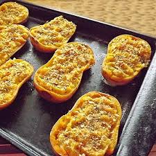 Twice Baked Butternut Squash This Sounds So Good I May Actually Learn To Like Squash D Recette Miam Cuisine
