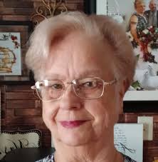 The curtain dress that Scarlett O'Hara (Vivien Leigh) wears to visit Rhett  Butler (Clark Gable) in jail is certainly one of the most famous costumes  in Gone With the Wind (1939). The