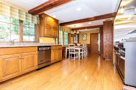 Stad in massachusetts, verenigde staten. 7 Silver Hill Lane Lincoln Ma 01776 Farmhouse Kitchen Boston By Amy Mizner Benoit Mizner Simon Co Houzz