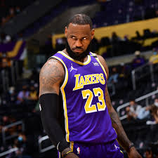 Lebron james first instagram live!!! Lakers Rumors Lebron Saw Ankle Specialist To Be Cautious With Return Silver Screen And Roll